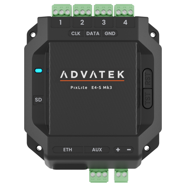 PixLite E4-S Mk3 in vista prospettica: coperchio con logo...